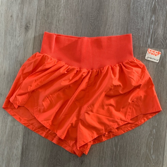 FP MOVEMENT Carpe Diem Shorts NWT Scarlet Flame Orange - Picture 6 of 11